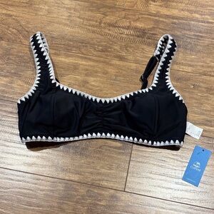 Cupshe Black and White padded bikini top